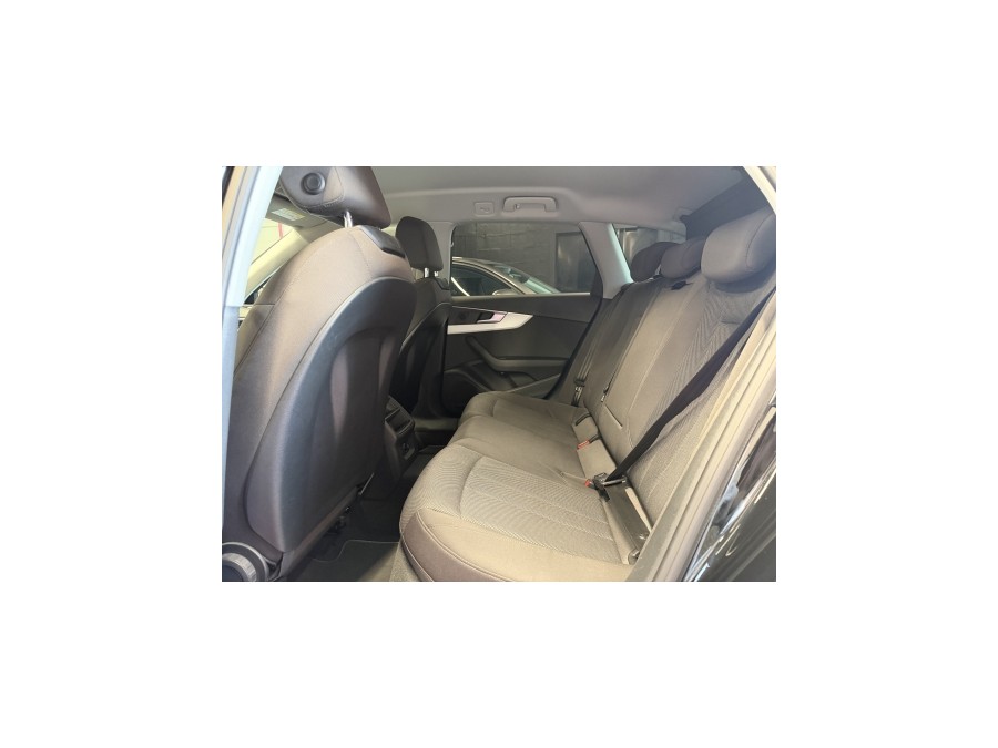 AUDI d'occasion A4 AVANT 30 TDI 136 BUSINESS EXECUTIVE S TRONIC de