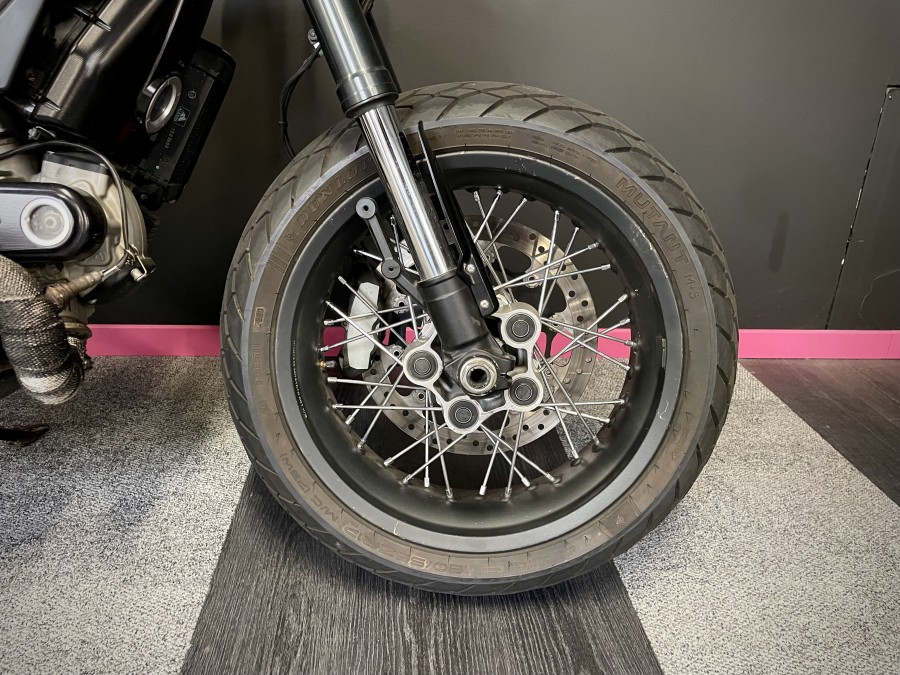 DUCATI d'occasion SCRAMBLER DUCATI SCRAMBLER CUSTOM de 2017 Lyon