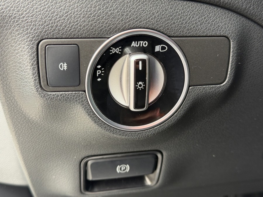 MERCEDES d'occasion CLASSE GLA GLA 200 D Business edition de 2019