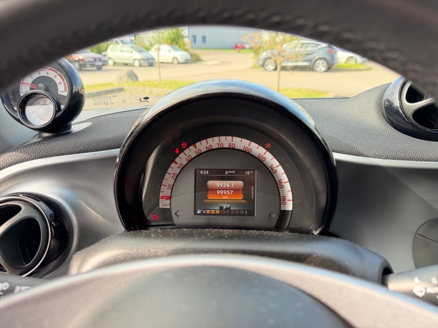 SMART d'occasion FORFOUR 0.9 90 de 2017 Troyes (10)﻿
