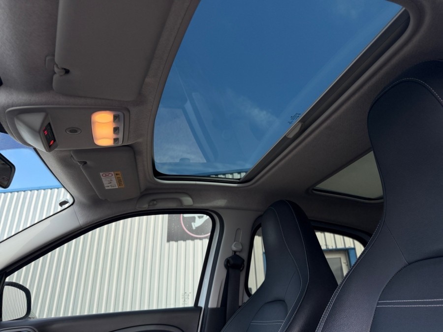 SMART d'occasion FORFOUR 0.9 90 de 2017 Troyes (10)﻿