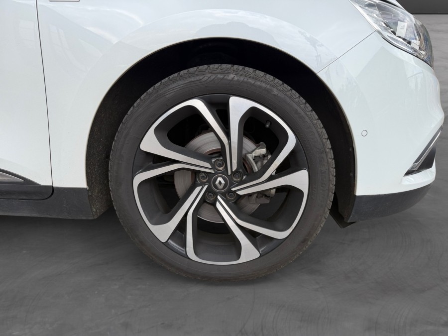 RENAULT d'occasion SCENIC GRAND 1.3 TCE 140 BUSINESS INTENS de 2019