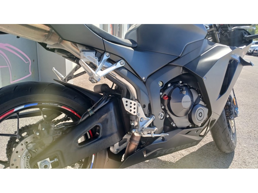 HONDA d'occasion CBR600R3 CB 600 RR de 2024 La Ciotat (13)﻿