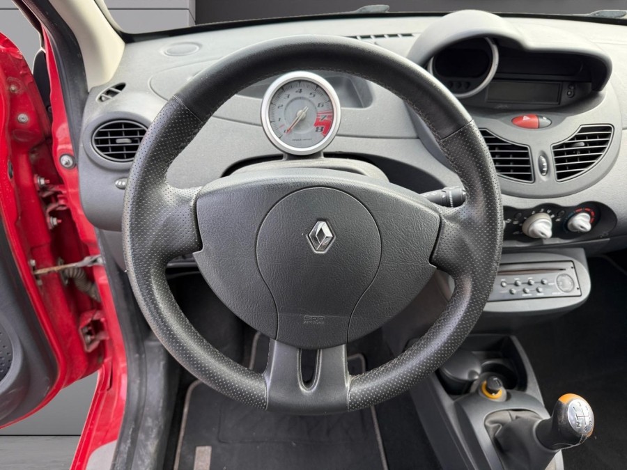 RENAULT d'occasion TWINGO 1.6 16V 133 RENAULT SPORT de 2008 Dunkerque
