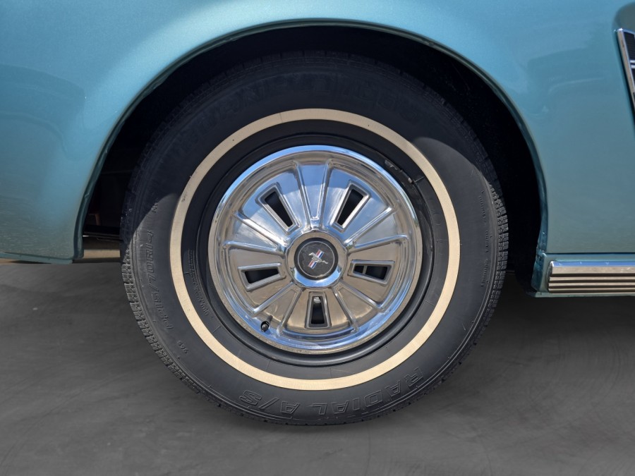 FORD d'occasion MUSTANG 4.7 V8 289 de 1966 Vichy (03)﻿