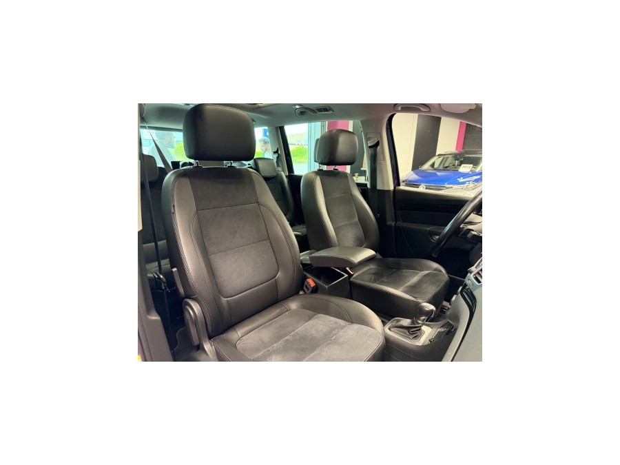 VOLKSWAGEN d'occasion SHARAN 2.0 TDI 177 CARAT DSG de 2020 Villebon