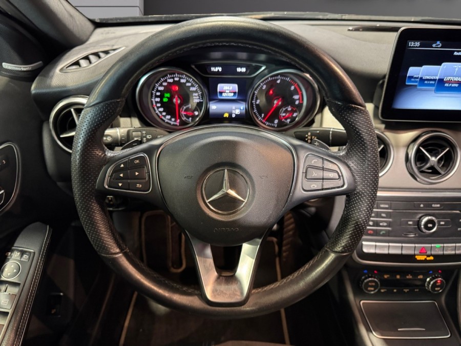 MERCEDES d'occasion GLA 220 CDI 4Matic de 2018 Narbonne (11)﻿