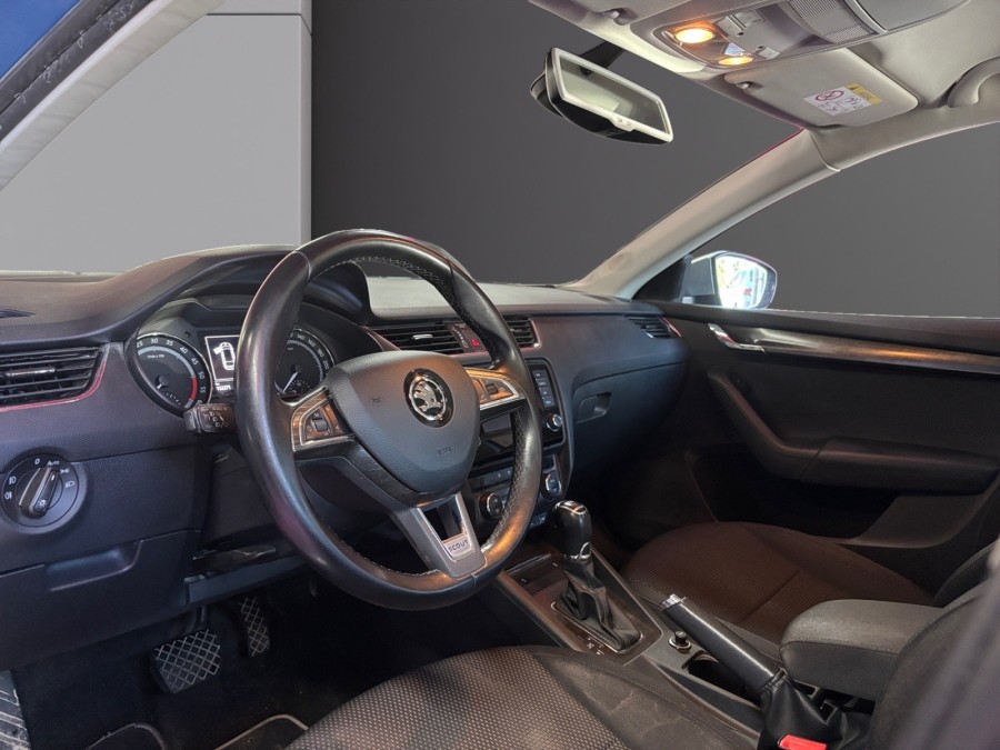 SKODA d'occasion OCTAVIA SCOUT 2.0 TDI 184 4X4 DSG de 2015 Pertuis