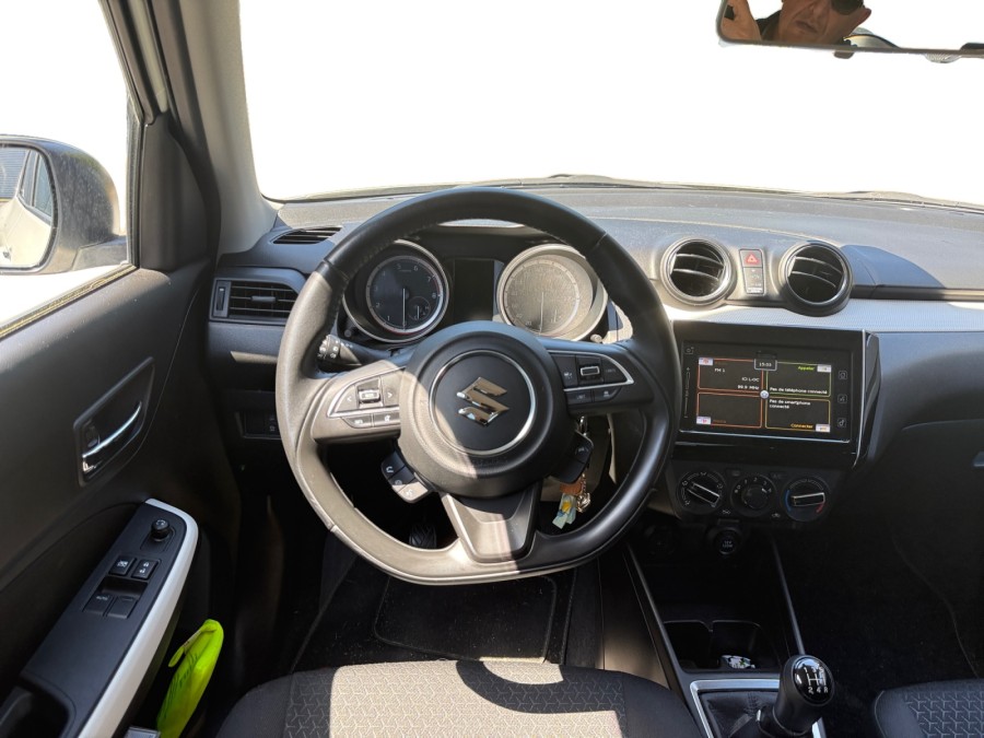 SUZUKI d'occasion SWIFT 1.2 DUALJET HYBRID PRIVILEGE PH2 de 2022 Les