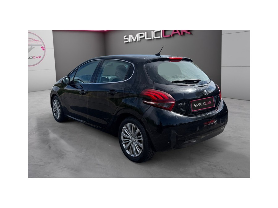 PEUGEOT d'occasion 208 1.2 110 ALLURE  EAT de 2017 Orgeval Verneuil