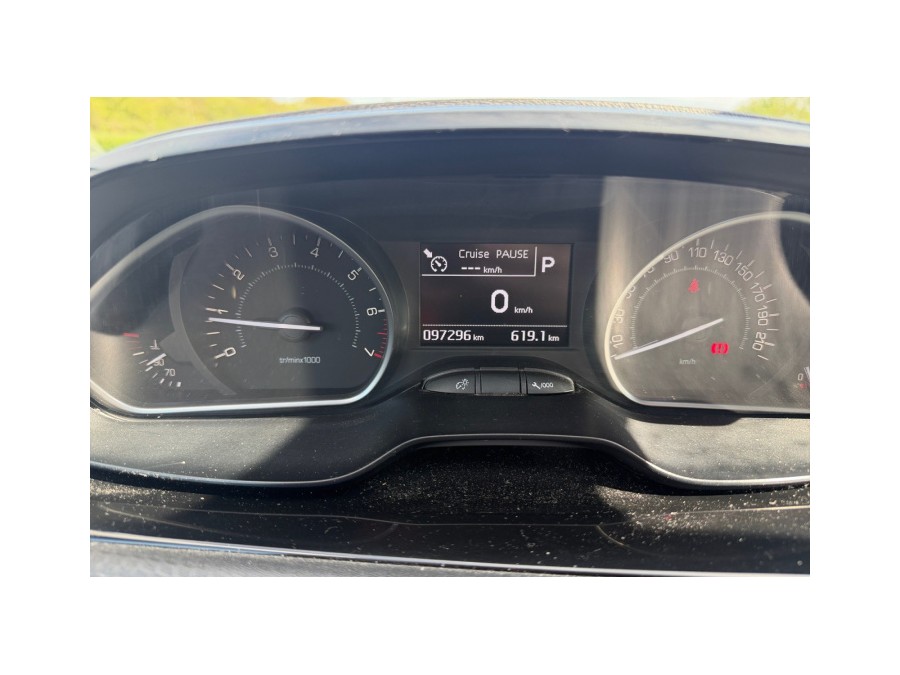 PEUGEOT d'occasion 208 1.2 110 ALLURE  EAT de 2017 Orgeval Verneuil