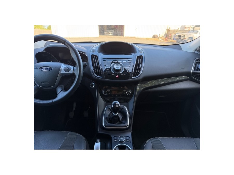 FORD d'occasion KUGA 2.0 TDCI 4X4  163 CV de 2014 Tours (37)﻿