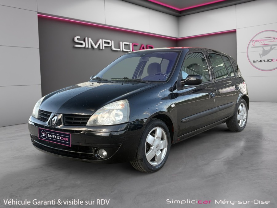 RENAULT d'occasion CLIO CONFORT PACK CLIM DYNAMIQUE 1.6 16V de 2004