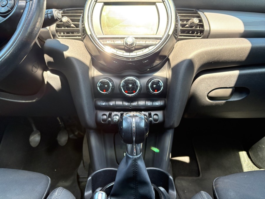 MINI d'occasion MINI COOPER 136 BLACKFRIARS de 2018 Brest (29)﻿