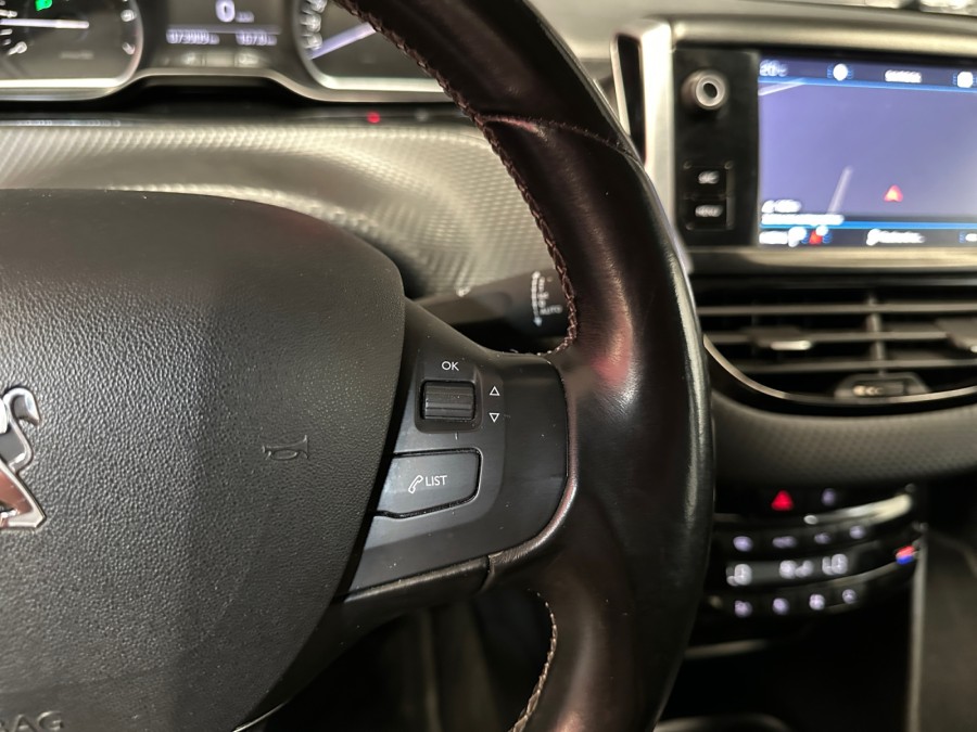 PEUGEOT d'occasion 208 1.2 ALLURE BUSINESS 110 de 2018 St Jean du