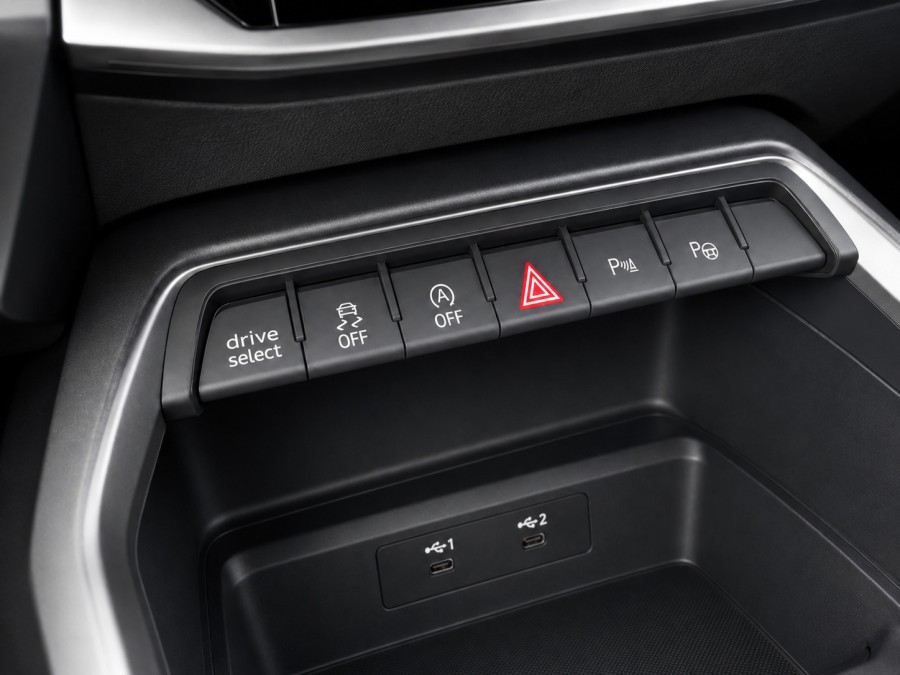 AUDI d'occasion A3 2.0 TDI 150 BUSINESS LINE QUATTRO de 2022 Besançon