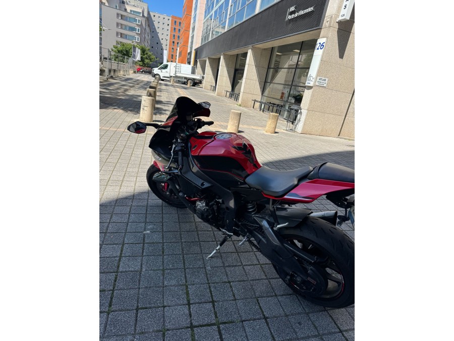 YAMAHA d'occasion YZFR1 YZFR1 de 2016 MONTREUIL (93)﻿