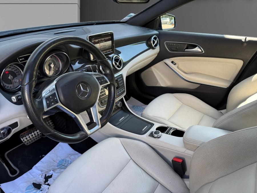 MERCEDES d'occasion GLA 250 4M de 2014 Salon de Provence (13)﻿