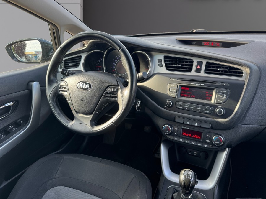 KIA d'occasion CEED SW 1.6 CRDI 128 ch ACTIVE de 2016 Evreux (27)﻿