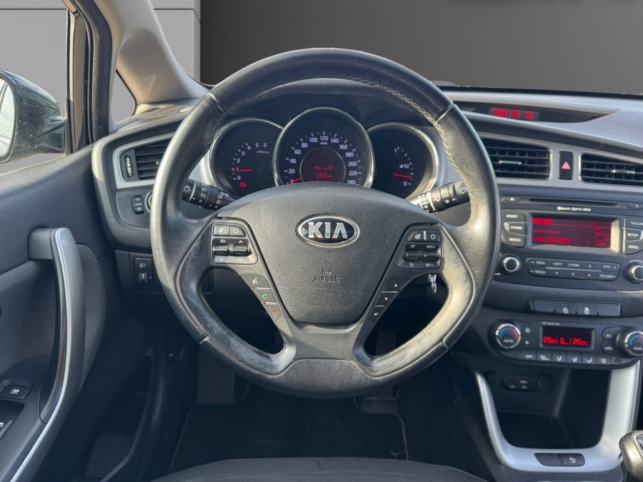 KIA d'occasion CEED SW 1.6 CRDI 128 ch ACTIVE de 2016 Evreux (27)﻿