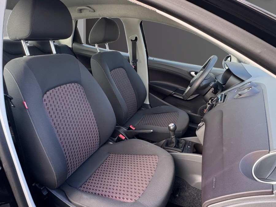 SEAT d'occasion IBIZA 1.4I 16V 85 de 2009 Vannes (56)﻿