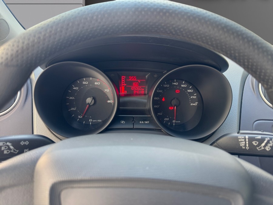 SEAT d'occasion IBIZA 1.4I 16V 85 de 2009 Vannes (56)﻿