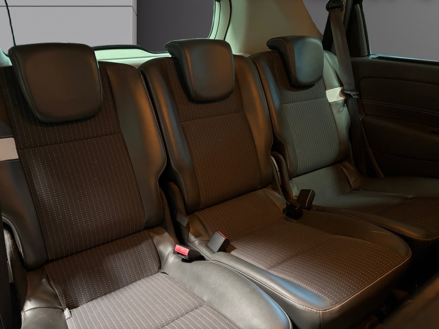 RENAULT d'occasion SCENIC 1.5 DCI 110 LOUNGE de 2015 Fontainebleau