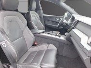 VOLVO d'occasion XC60 B4 D 197 PLUS STYLE DARK GEARTRONIC PH2 de 2022