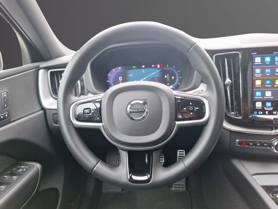 VOLVO d'occasion XC60 B4 D 197 PLUS STYLE DARK GEARTRONIC PH2 de 2022