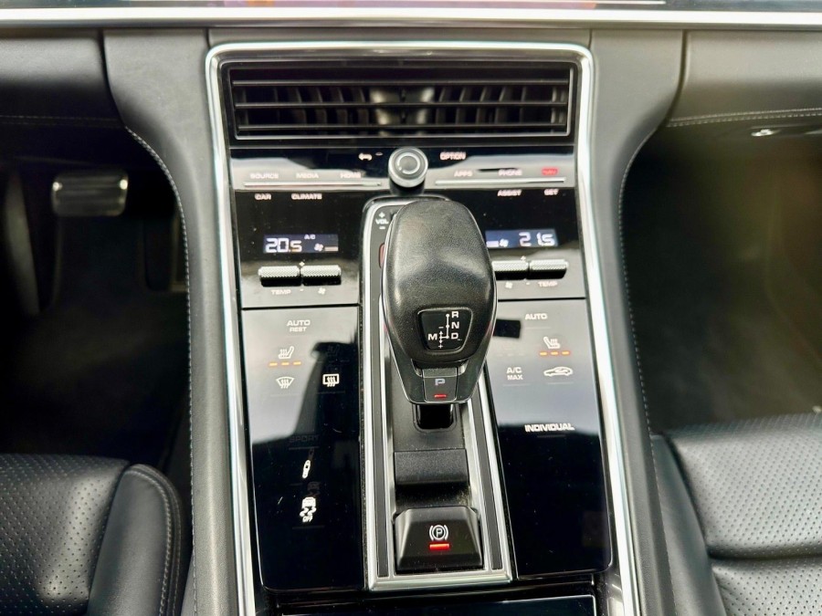 PORSCHE d'occasion PANAMERA SPORT TURISMO 2.9 V6 E-HYBRID 4S PH2 de