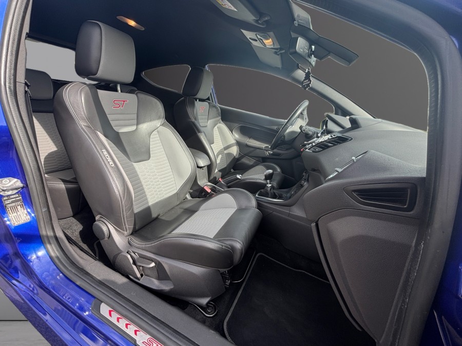 FORD d'occasion FIESTA ST 182 de 2016 Besançon (25)﻿