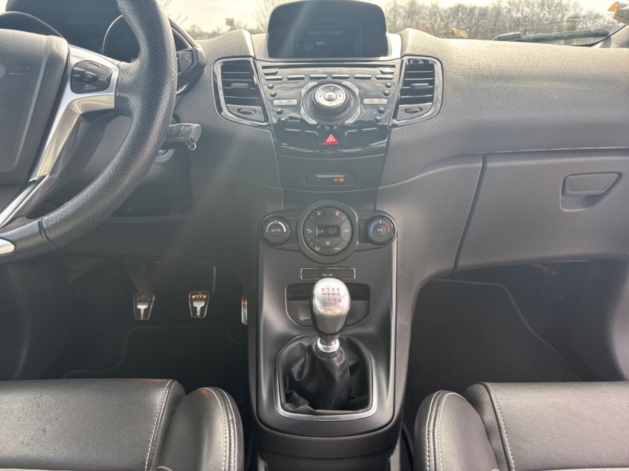 FORD d'occasion FIESTA ST 182 de 2016 Besançon (25)﻿