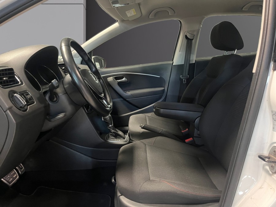 VOLKSWAGEN d'occasion POLO 1.2 TSI 90 MATCH de 2017 Fontainebleau
