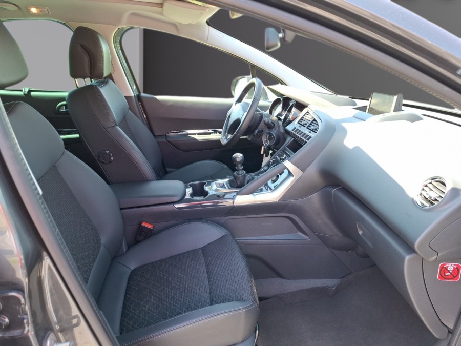 PEUGEOT d'occasion 3008 1.6 BLUE HDI 120 de 2016 Le Puy en Velay (43)﻿