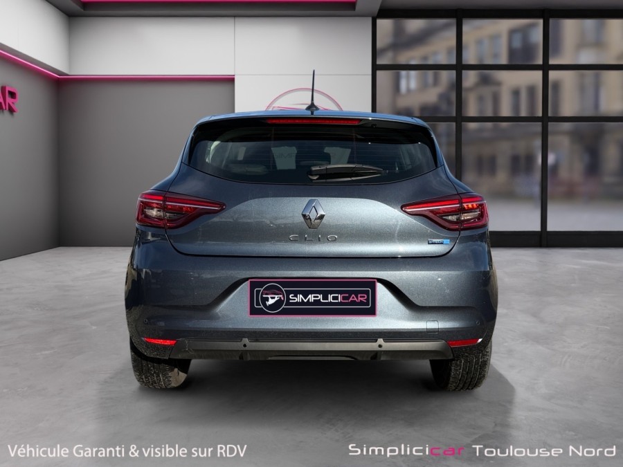 RENAULT d'occasion CLIO 1.6 E-TECH HYBRIDE 140 BUSINESS de 2021