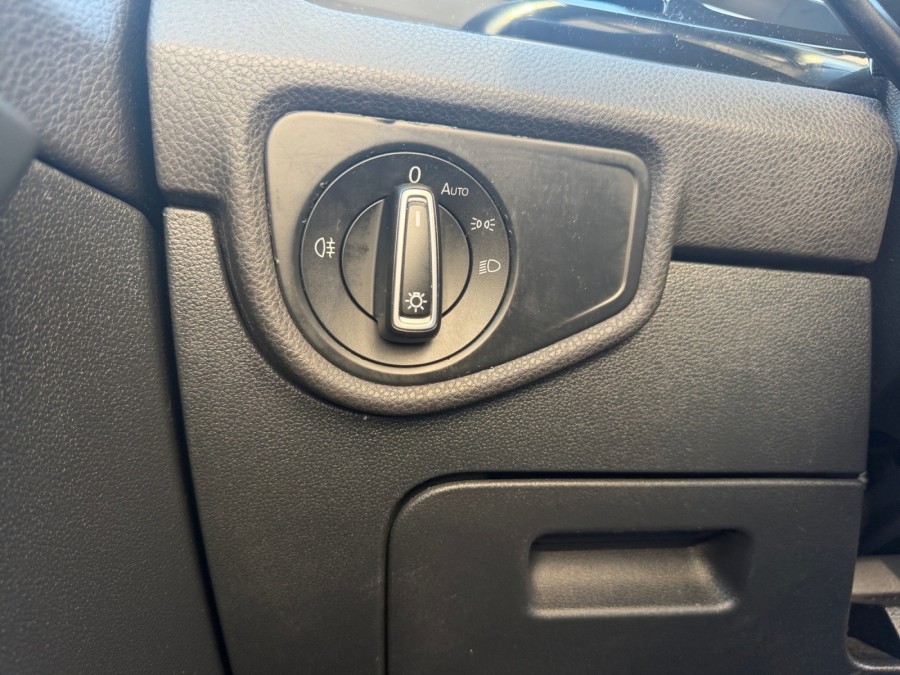 VOLKSWAGEN d'occasion TOURAN 1.2 TSI 110 BMT 5pl R-Line de 2017 St