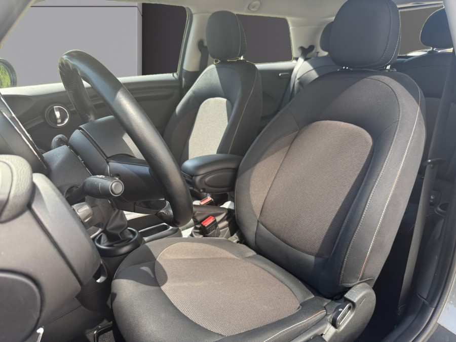 MINI d'occasion MINI ONE 75 de 2015 Vannes (56)﻿
