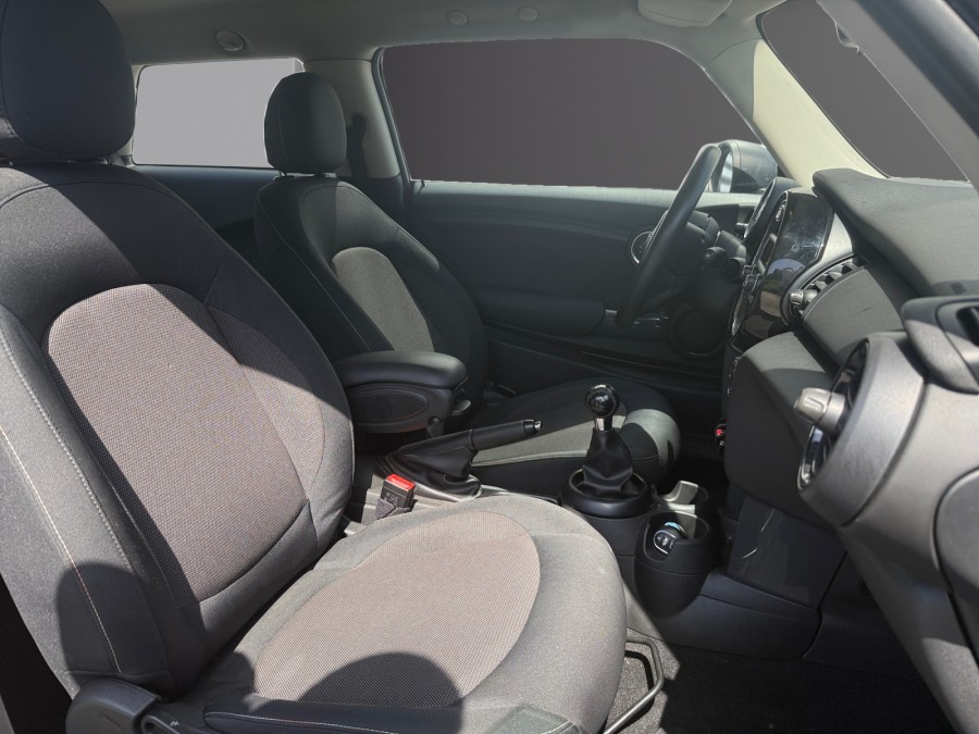 MINI d'occasion MINI ONE 75 de 2015 Vannes (56)﻿