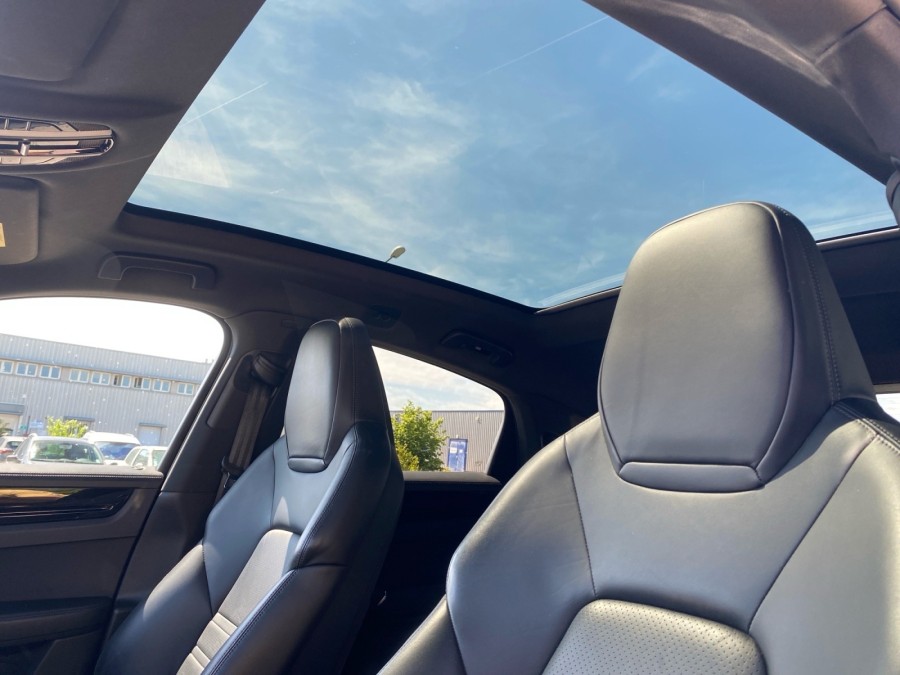 PORSCHE d'occasion CAYENNE 3.0 V6 E-HYBRID COUPE de 2020 Troyes (10)﻿