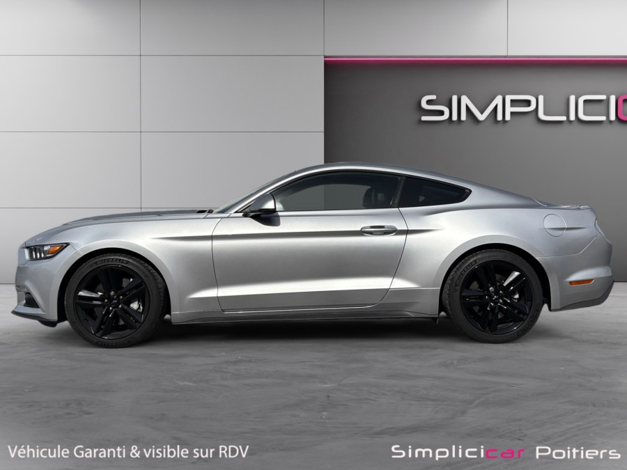 FORD d'occasion MUSTANG 2.3 ECOBOOST FASTBACK de 2016 Poitiers (86)﻿