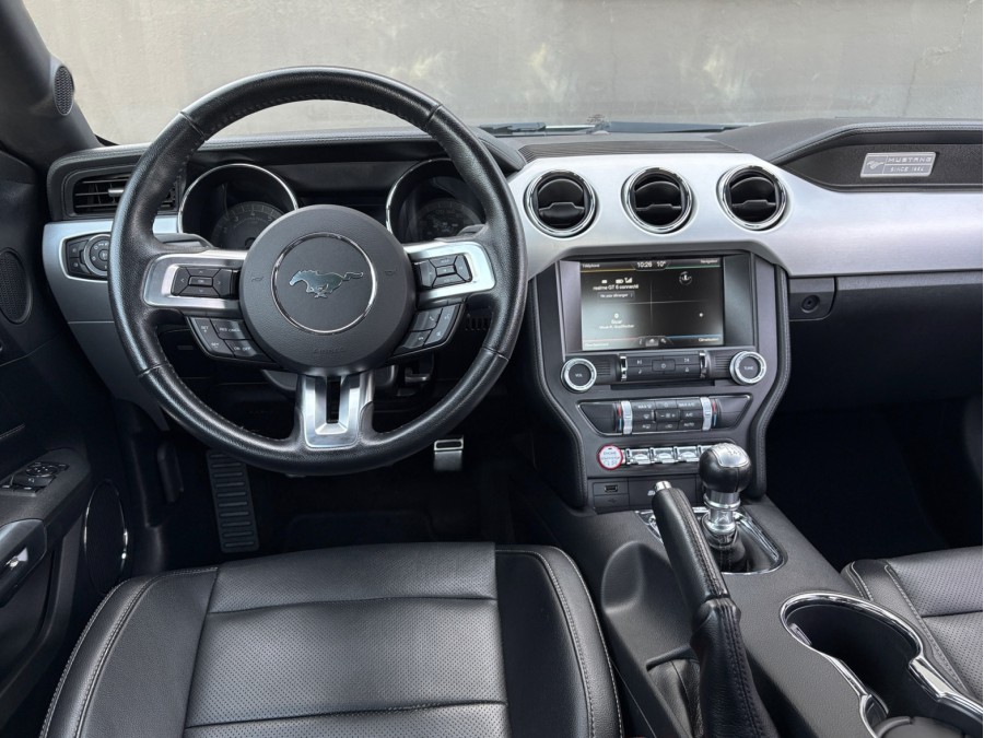 FORD d'occasion MUSTANG 2.3 ECOBOOST FASTBACK de 2016 Poitiers (86)﻿
