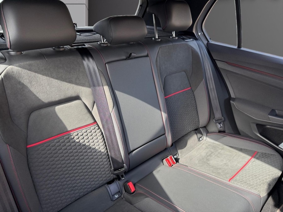 VOLKSWAGEN d'occasion GOLF VIII 2.0 TSI 300 DSG7 de 2022 Dunkerque