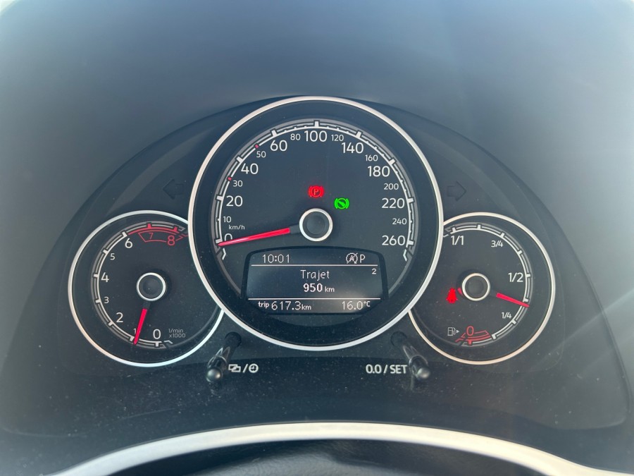 VOLKSWAGEN d'occasion NEW 1.2 TSI COCCINELLE de 2018 Nord Isère (38)﻿