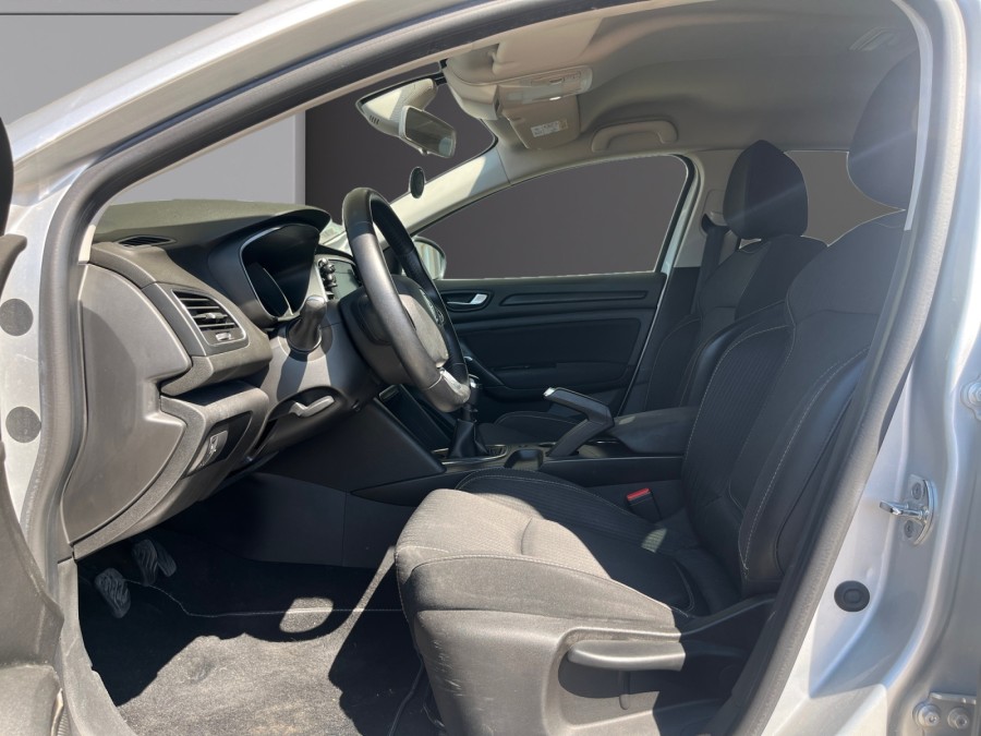 RENAULT d'occasion MEGANE 100 Ch de 2018 Vauvert (30)﻿