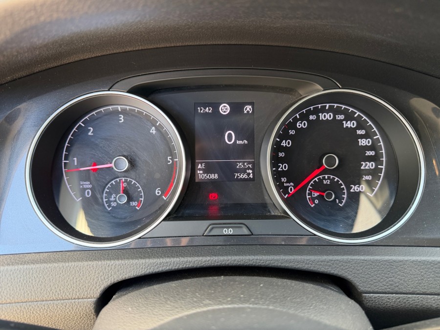VOLKSWAGEN d'occasion GOLF 1.6 TDI 115 TRENDLINE BUSINESS de 2017