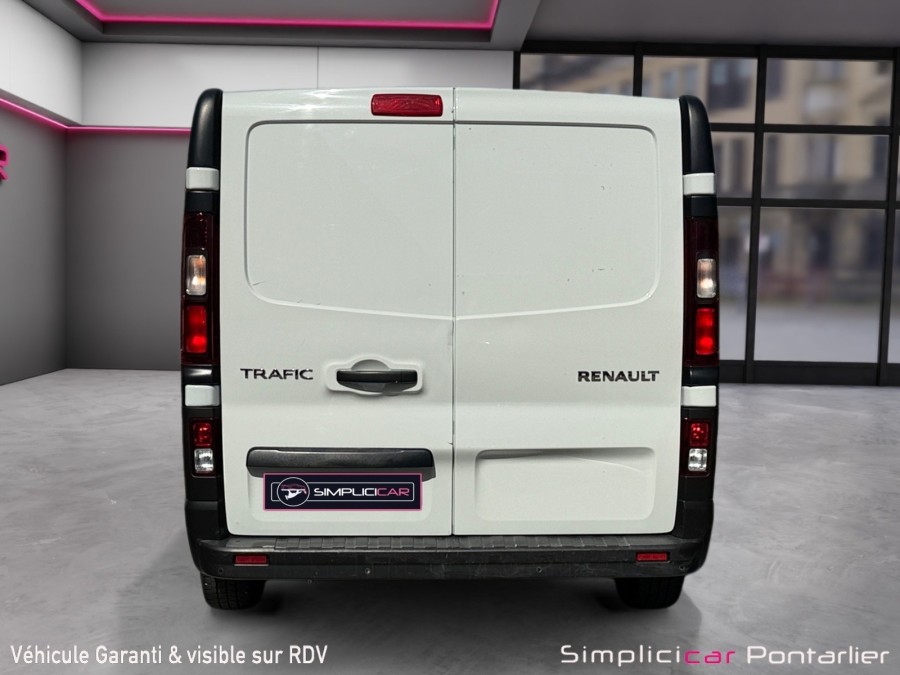 RENAULT d'occasion TRAFIC L1H1 1.6 DCI 140 CONFORT de 2017 Pontarlier