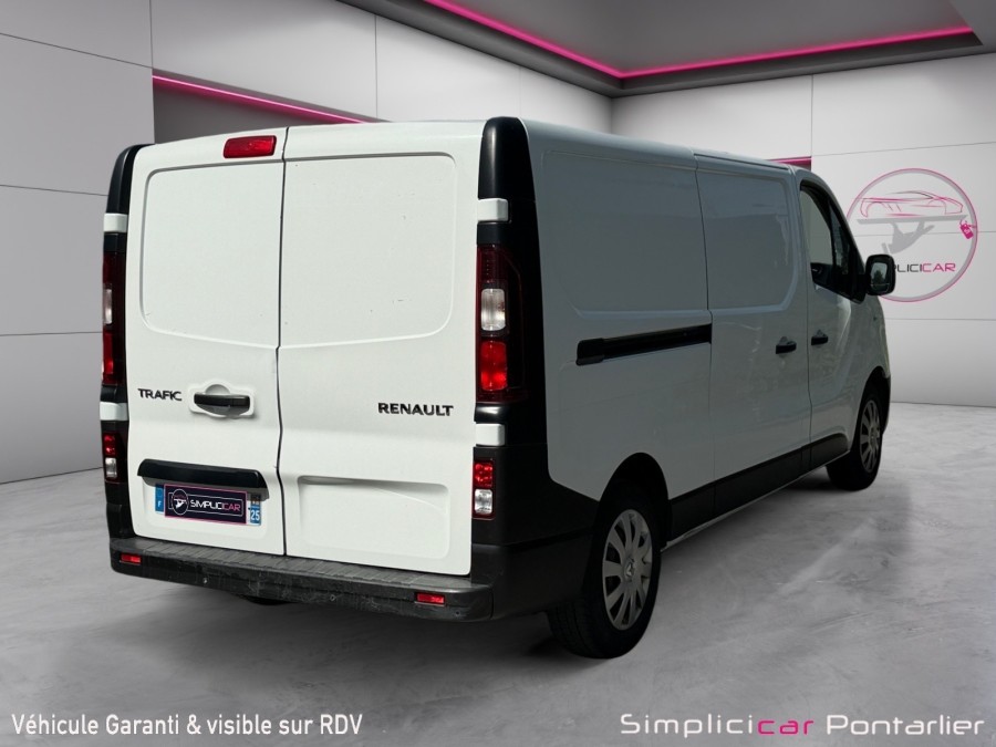 RENAULT d'occasion TRAFIC L1H1 1.6 DCI 140 CONFORT de 2017 Pontarlier