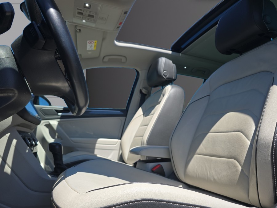 VOLKSWAGEN d'occasion TIGUAN 2.0 TDI 150 4X2 DSG PH2 de 2019 Vichy