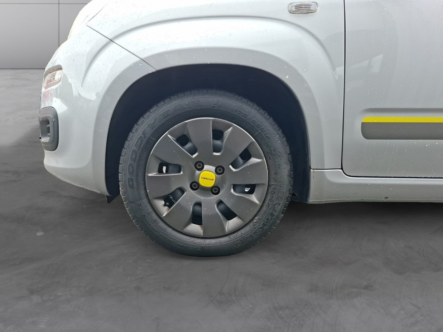 FIAT d'occasion PANDA YOUNG 1.2 69 CV de 2015 Villepinte (93)﻿