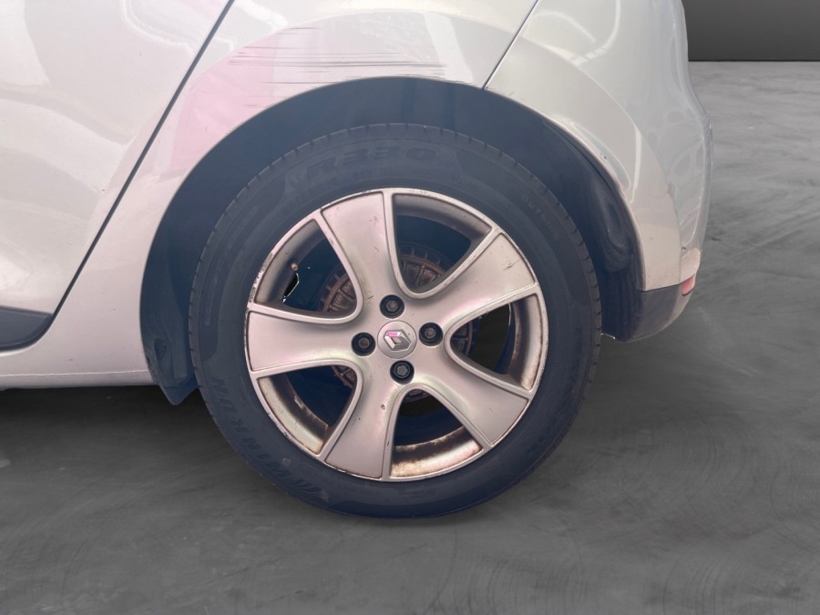 RENAULT d'occasion CLIO 1.5 DCI 90 LIMITED EDC de 2016 Le Raincy (93)﻿